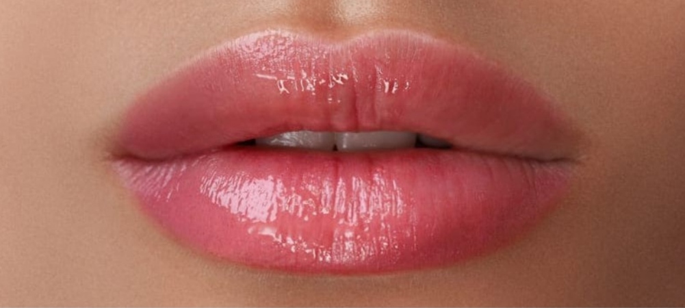 Botox injections in the lips
